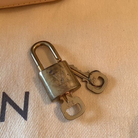 Vintage Louis Vuitton Monogram Alma PM - Picture 10 of 12